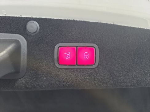 Used 2015 Mercedes-Benz S 550 4MATIC Sedan image 13
