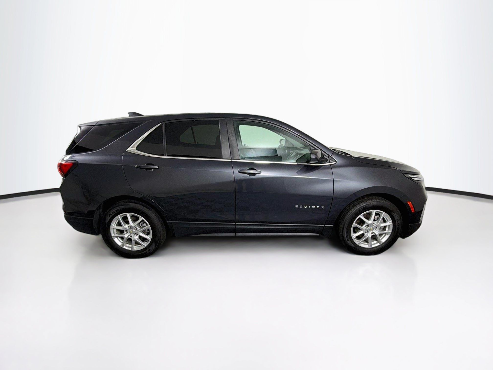 Used 2022 Chevrolet Equinox LT FWD image 10