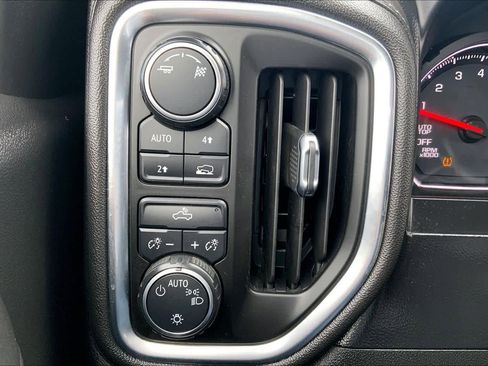 Used 2019 Chevrolet Silverado 1500 LT w/ Texas Edition image 35