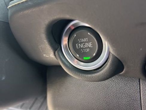 Used 2025 Chevrolet Tahoe Premier RWD image 26