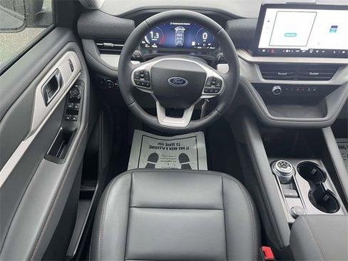 New 2026 Ford Explorer Active w/ Active Comfort Package image 13