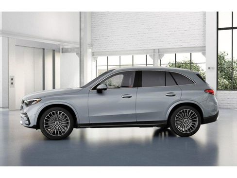 New 2026 Mercedes-Benz GLC 300 image 34
