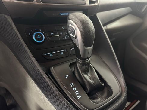 Used 2023 Ford Transit Connect XL image 21