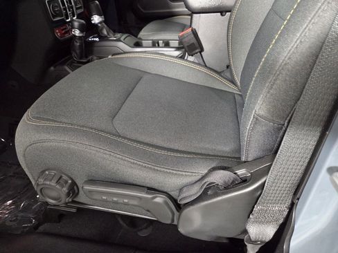 Used 2025 Jeep Wrangler Willys image 16