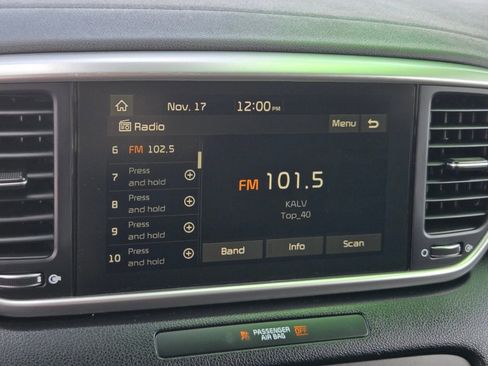 Used 2022 Kia Sportage LX image 27