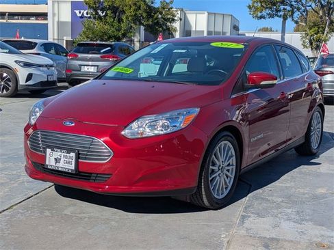 Used 2017 Ford Focus Electric Hatchback image 7