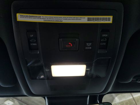 Used 2022 Lexus IS 350 F Sport w/ Accessory Package RWD image 21