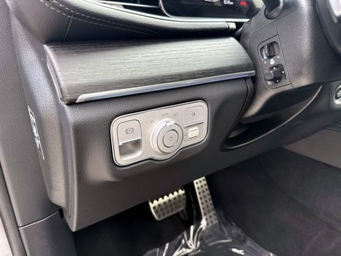 Certified 2026 Mercedes-Benz GLS 450 4MATIC image 22