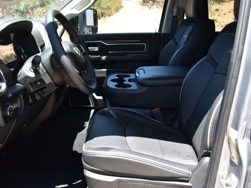 Used 2024 RAM 2500 Laramie image 11