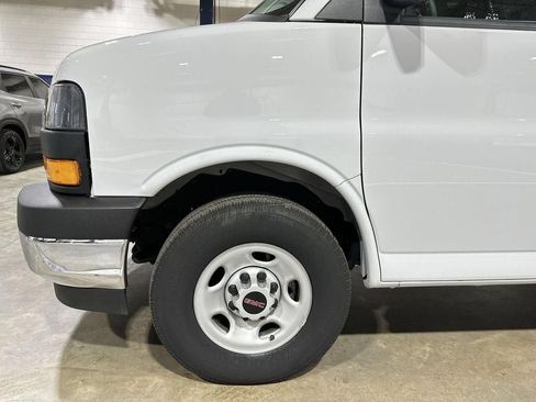 Used 2024 GMC Savana 2500 w/ Driver Convenience Package RWD image 18