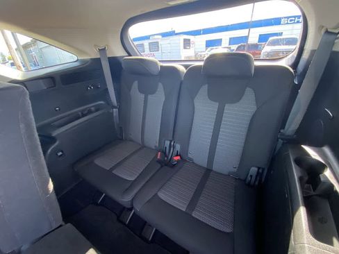 Used 2022 Kia Sorento LX AWD/4WD image 22