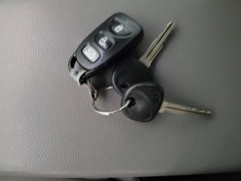 Used 2019 Hyundai Elantra SE image 32