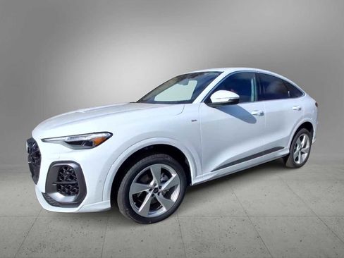 New 2025 Audi Q5 Premium Plus image 4