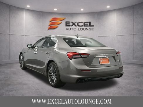 Used 2021 Maserati Ghibli S RWD image 5