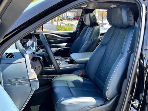 New 2026 Cadillac Escalade IQ Sport 2 w/ LPO, ONYX Package AWD/4WD image 12