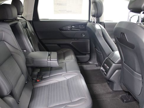 New 2026 Lincoln Nautilus Reserve w/ Jet Appearance Package image 31