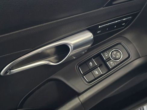 Certified 2018 Porsche 718 Cayman S image 30