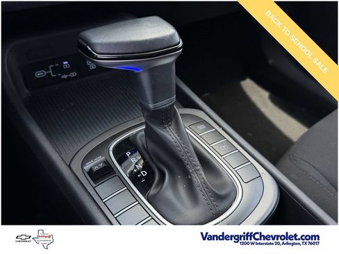 Used 2025 Hyundai Kona SEL FWD image 18