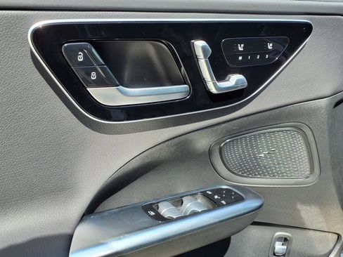 New 2025 Mercedes-Benz C 300 4MATIC Sedan image 13