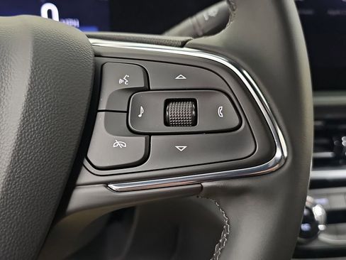Used 2025 Buick Envista Sport Touring FWD image 20