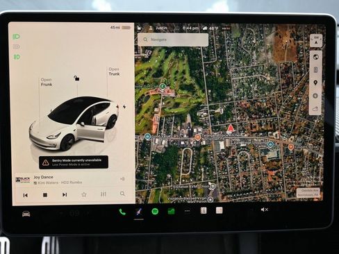 Used 2022 Tesla Model 3 Standard Range image 24