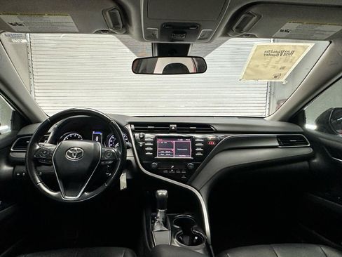 Used 2019 Toyota Camry SE w/ Protection Package (Q2) FWD image 13
