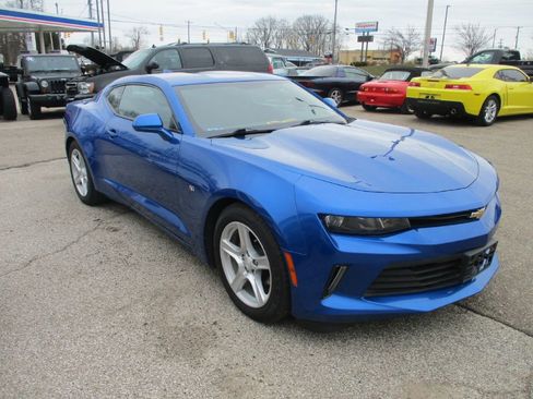 Used 2017 Chevrolet Camaro LS RWD image 2
