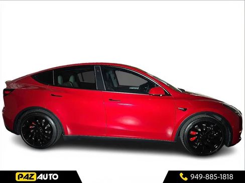 Used 2023 Tesla Model Y Performance AWD/4WD image 6