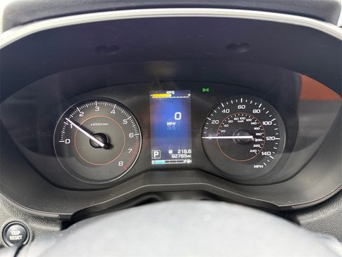 Used 2019 Subaru Crosstrek 2.0i Premium w/ Eyesight System image 16