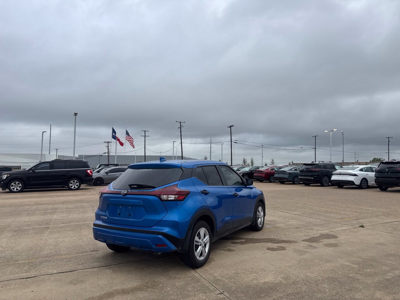 Used 2025 Nissan Kicks Play S FWD image 26
