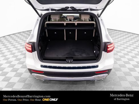 New 2025 Mercedes-Benz GLB 250 4MATIC image 30