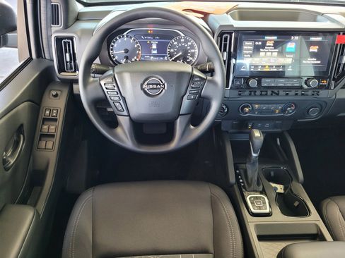 New 2026 Nissan Frontier SV w/ Tow Package AWD/4WD image 8