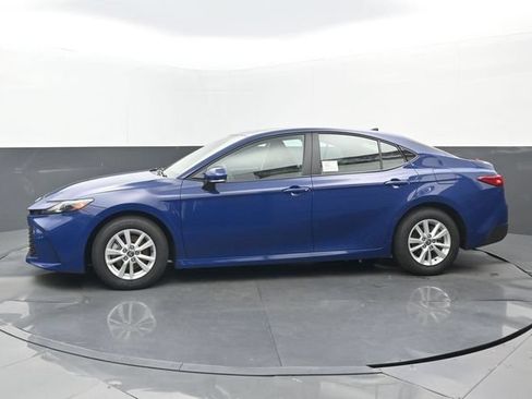 Used 2026 Toyota Camry LE FWD image 7
