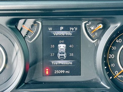 Used 2024 Jeep Wrangler Unlimited Sport AWD/4WD image 13