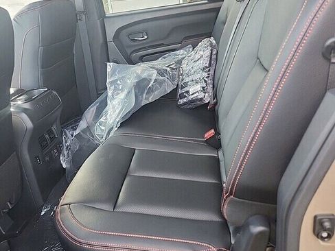 New 2023 Nissan Titan PRO-4X w/ Pro-4x Convenience Package image 3