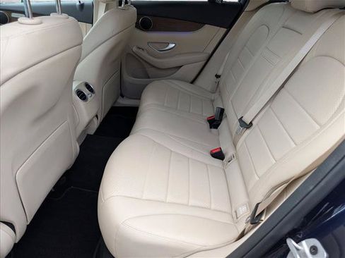 Used 2022 Mercedes-Benz GLC 300 4MATIC image 18