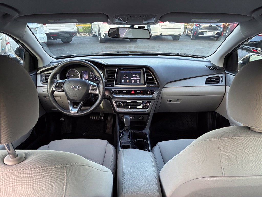 Used 2018 Hyundai Sonata SE FWD image 14
