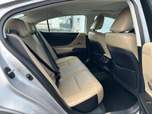 Used 2021 Lexus ES 250 w/ Premium Package AWD/4WD image 22