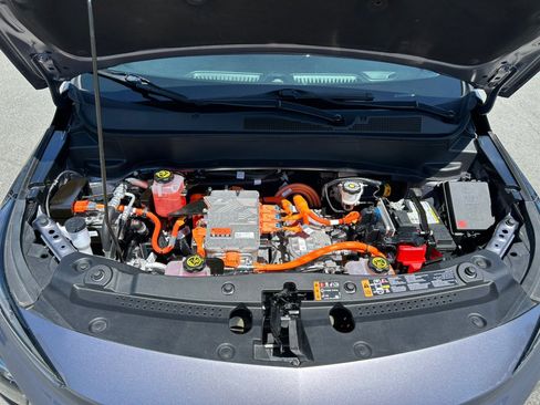 Used 2023 Chevrolet Bolt EUV Premier FWD image 57