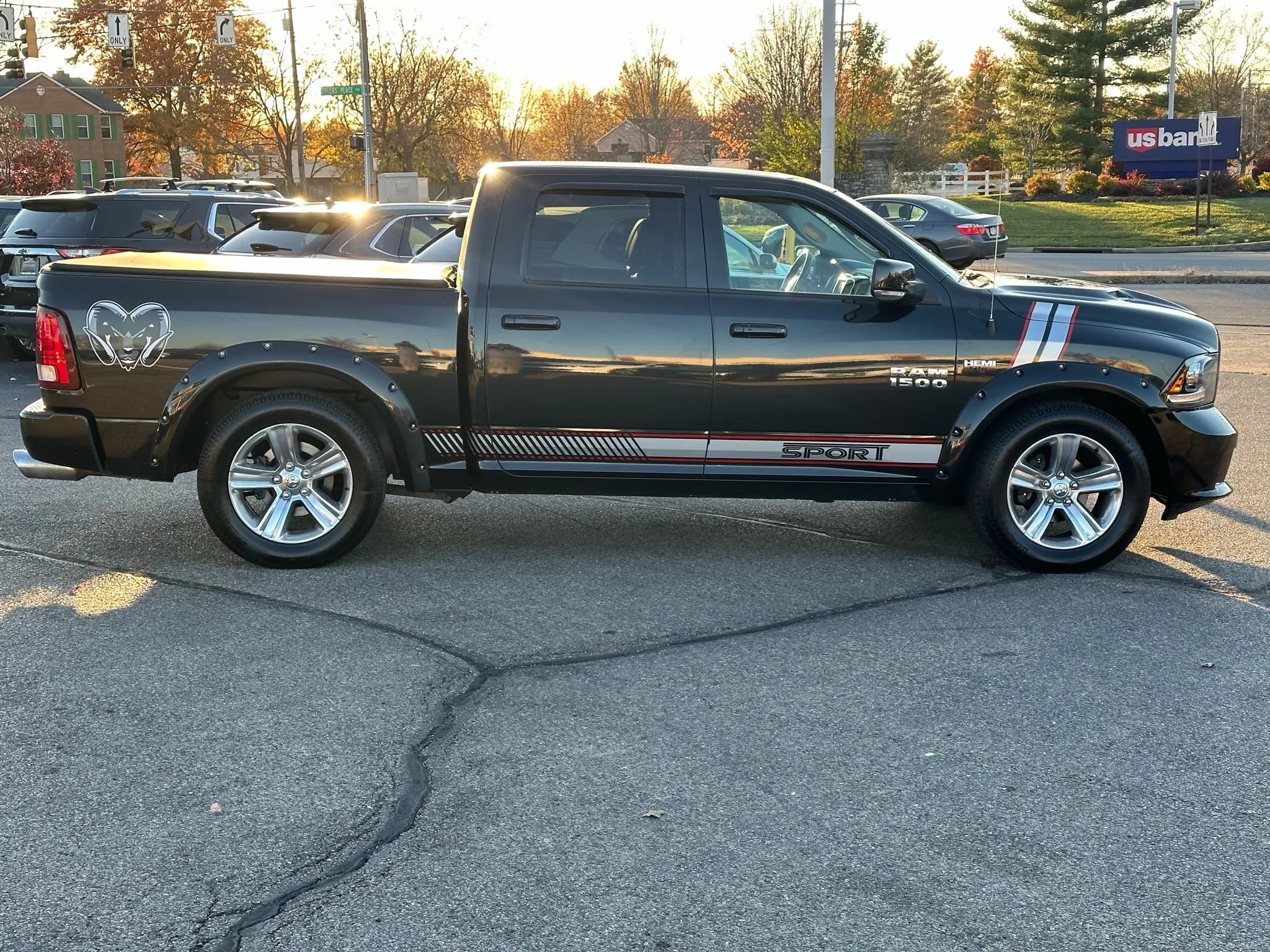 Used 2018 RAM 1500 Sport w/ Sport Premium Group AWD/4WD image 11