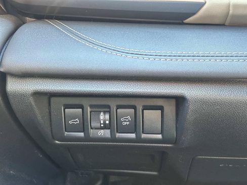 Used 2022 Subaru Outback Limited AWD/4WD image 25
