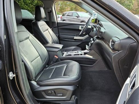 Used 2023 Ford Explorer Limited w/ Equipment Group 301A image 15