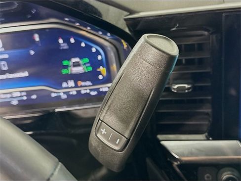 Used 2022 Chevrolet Silverado 1500 LT w/ Z71 Off-Road Package image 17