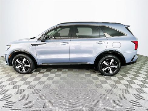 Used 2021 Kia Sorento EX w/ Panoramic Sunroof Package AWD/4WD image 4