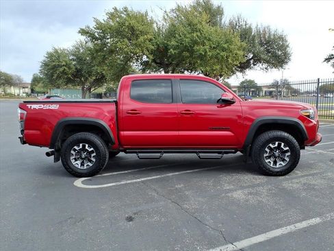 Used 2023 Toyota Tacoma TRD Off-Road image 6
