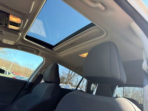 Certified 2025 Subaru Crosstrek 2.0i Premium image 41