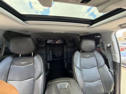 Used 2020 Cadillac Escalade ESV Luxury RWD image 25