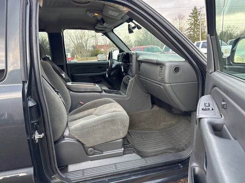 Used 2004 Chevrolet Silverado 1500 W/T w/ Safe and Sound Package image 13