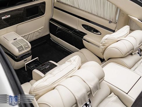 Used 2009 Maybach 62 S RWD image 13