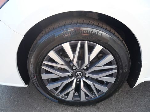 Used 2023 Nissan Altima 2.5 SV AWD/4WD image 36